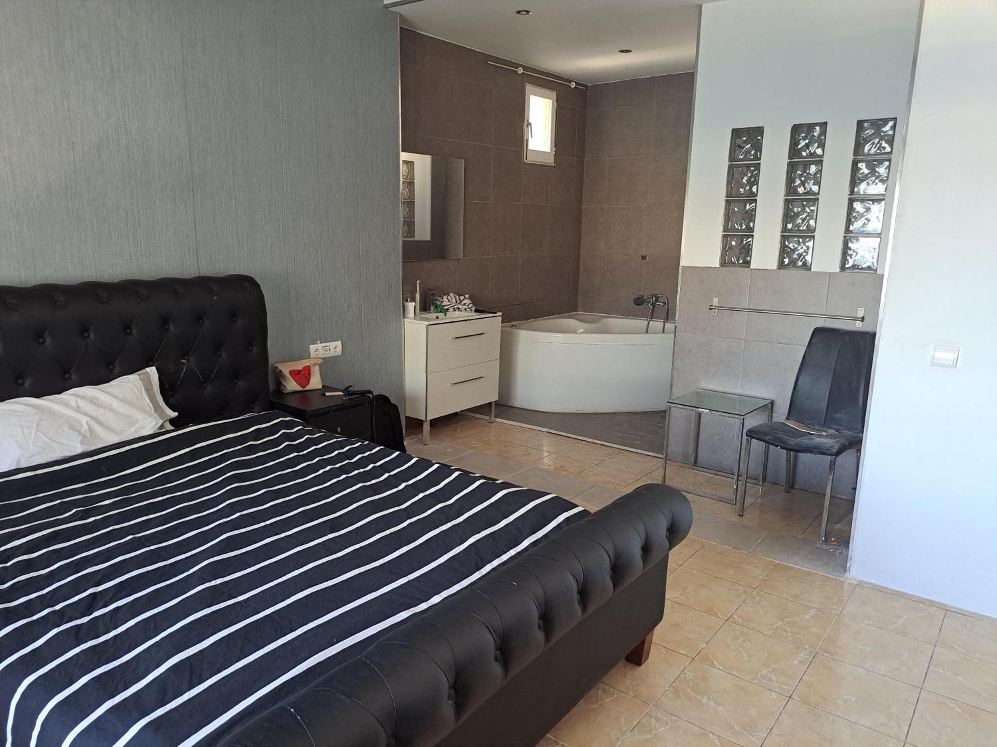 Accommodatie bij particulieren Private In Huge Penthouse 1st Line Puerto Banus, Incredible Views, Jacuzzis Marbella
