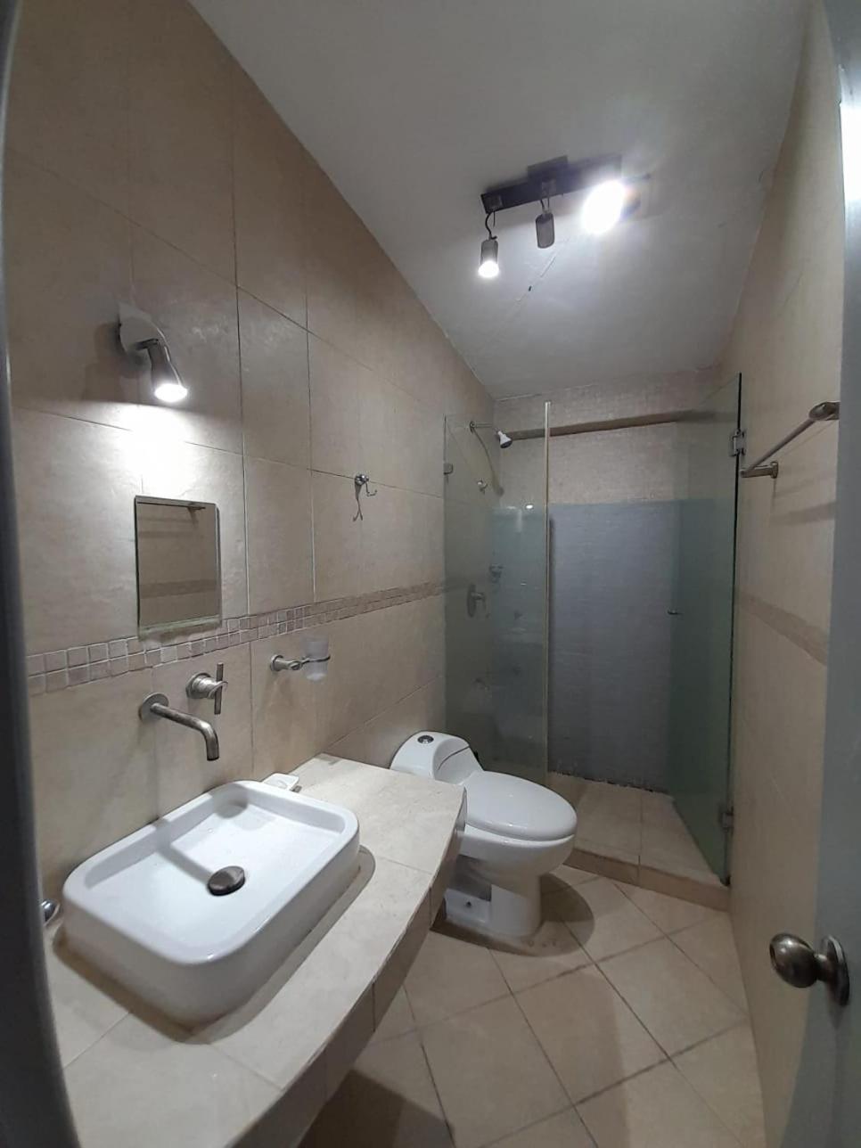 Private In Huge Penthouse 1st Line Puerto Banus, Incredible Views, Jacuzzis Accommodatie bij particulieren *